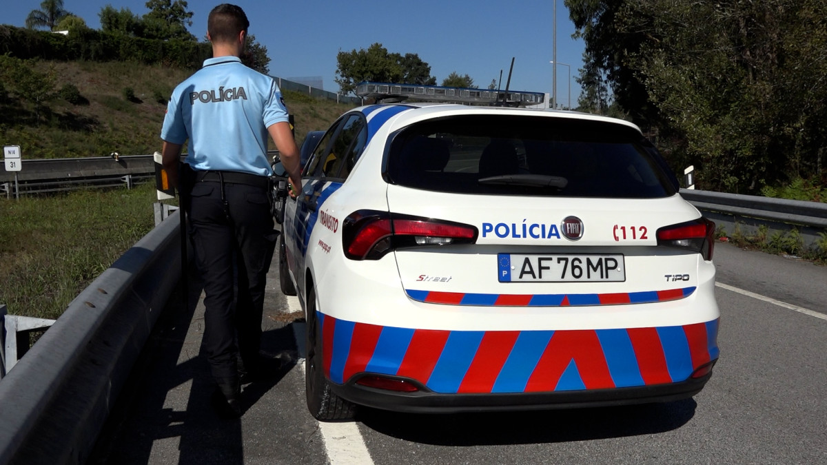 psp agente transito policia radar operacao velocidade estrada