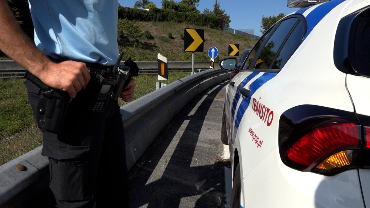 psp agente transito policia radar operacao velocidade estrada
