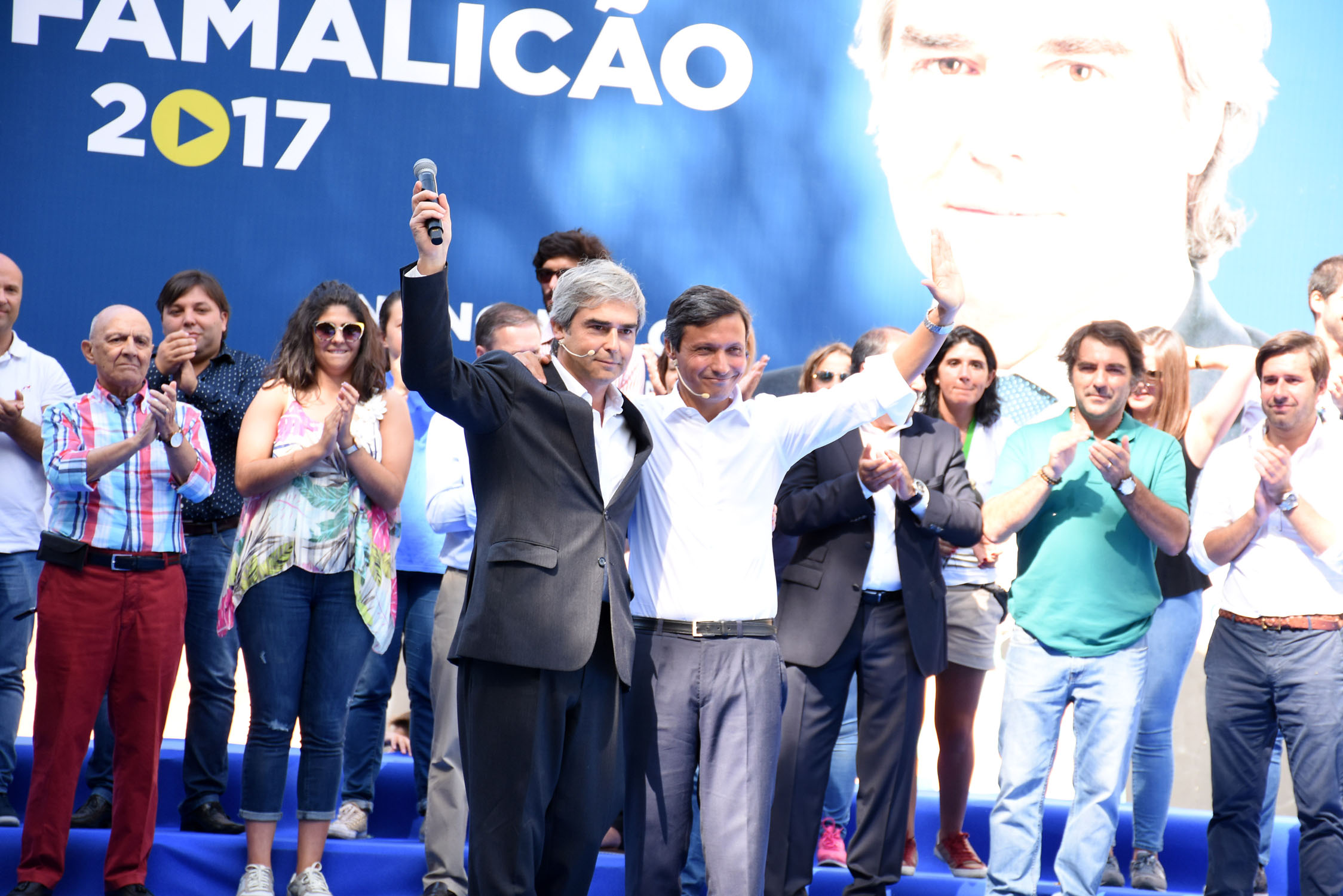 PAULO CUNHA ELEITO POR ESMAGADORA MAIORIA