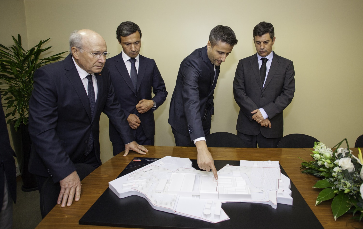MINISTRO CONHECE INVESTIMENTO DE 18 MILHÕES DE EUROS DA PORMINHO