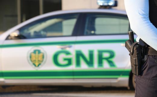 GNR detém 24 pessoas e apreende droga