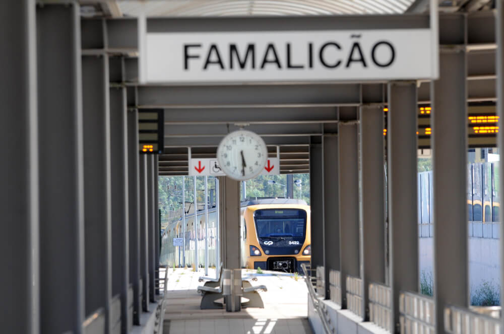 Greve dos trabalhadores da IP afeta comboios em Famalicão