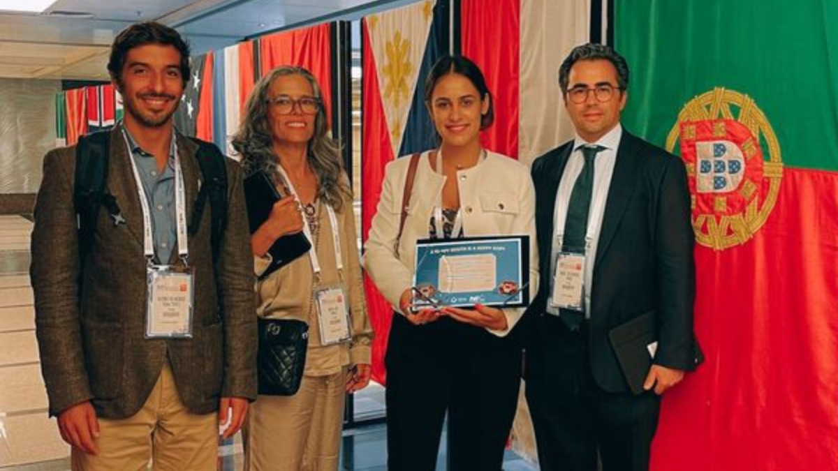 Jovem de Famalicão conquista prémio mundial em Medicina Dentária