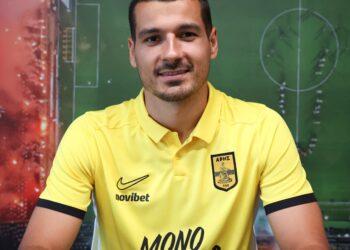 Famalicão: Ricardo Velho contratado pelo Aris Salónica
