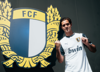 Famalicão: Patricio Salas já chegou para o ataque