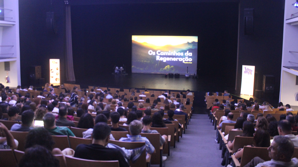 Famalicão: PASEC enche a Casa das Artes com espetáculo protagonizado por 120 jovens